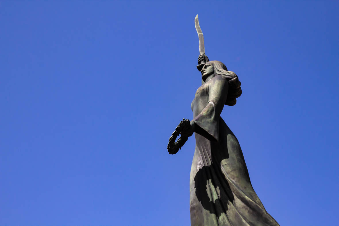 lovcenska-vila-statue Mijo Popović Zbilje i prividi