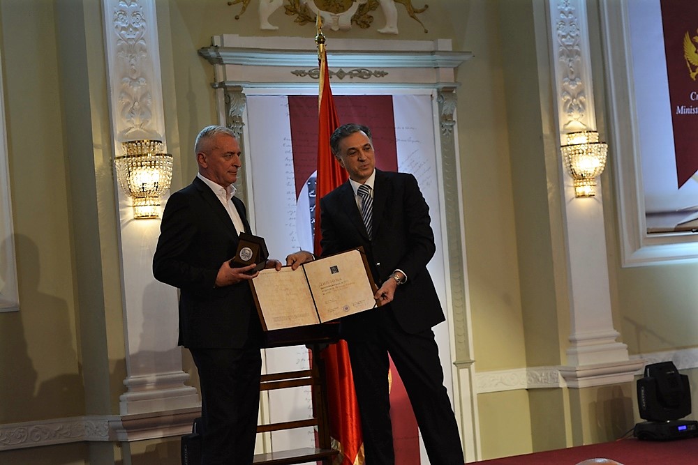 Milorad Mijo Popović Čovjek bez lica